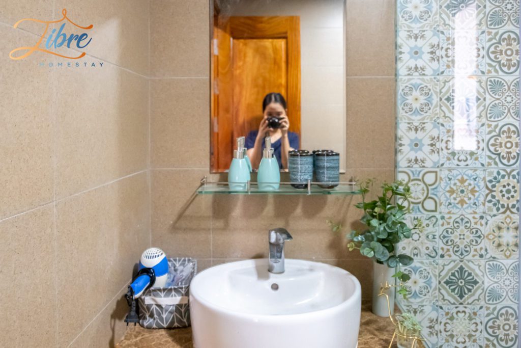 Nhà tắm tiện nghi căn hộ dịch vụ Tây Hồ